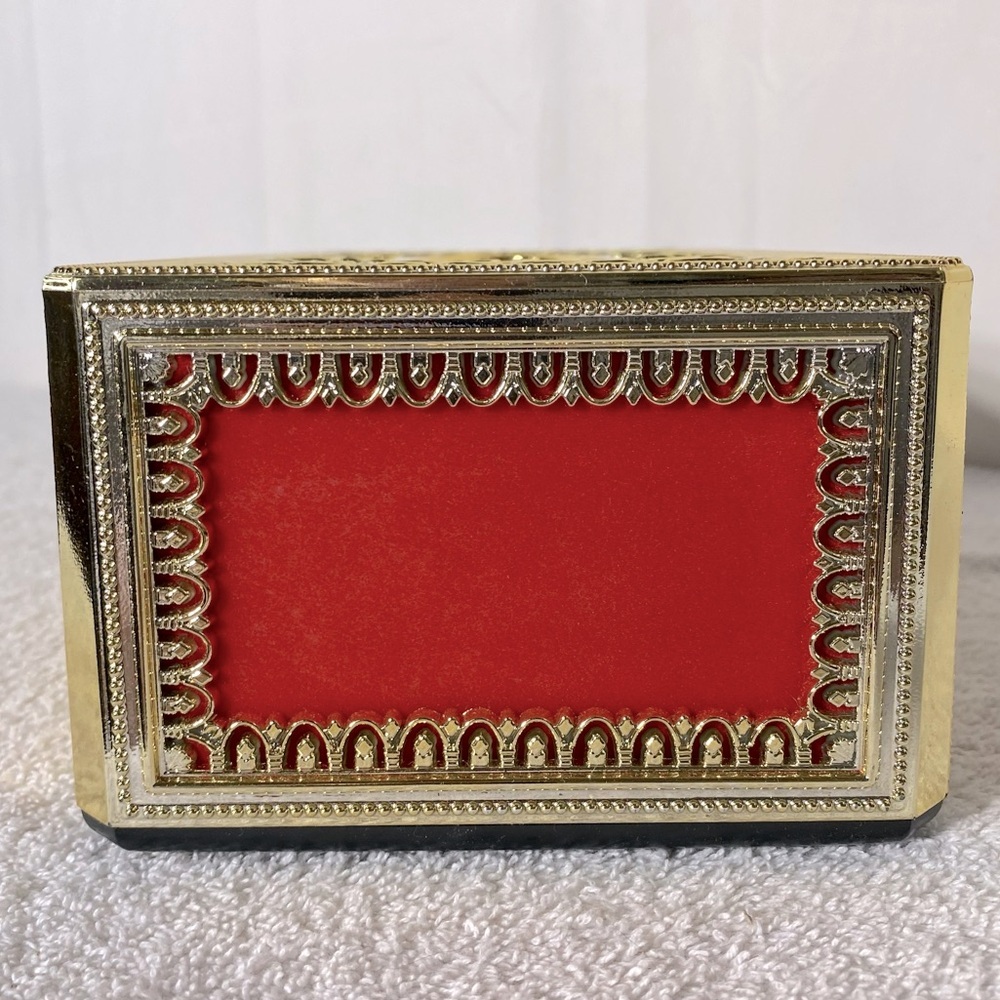 Vintage Elegant Ornate Red Velvet Gold Tone Plastic Tissue Box Cover - Picture 7 of 11